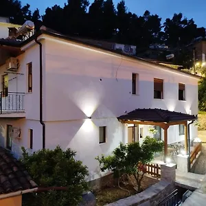 Pensión Vreko, Berat